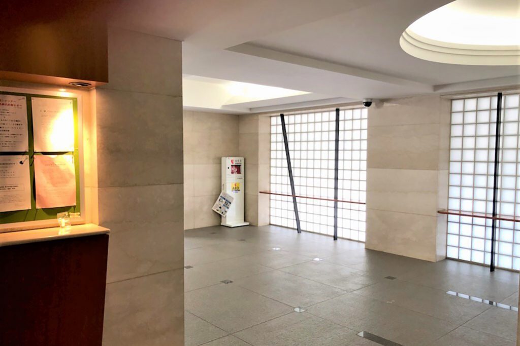 エントランスホール1