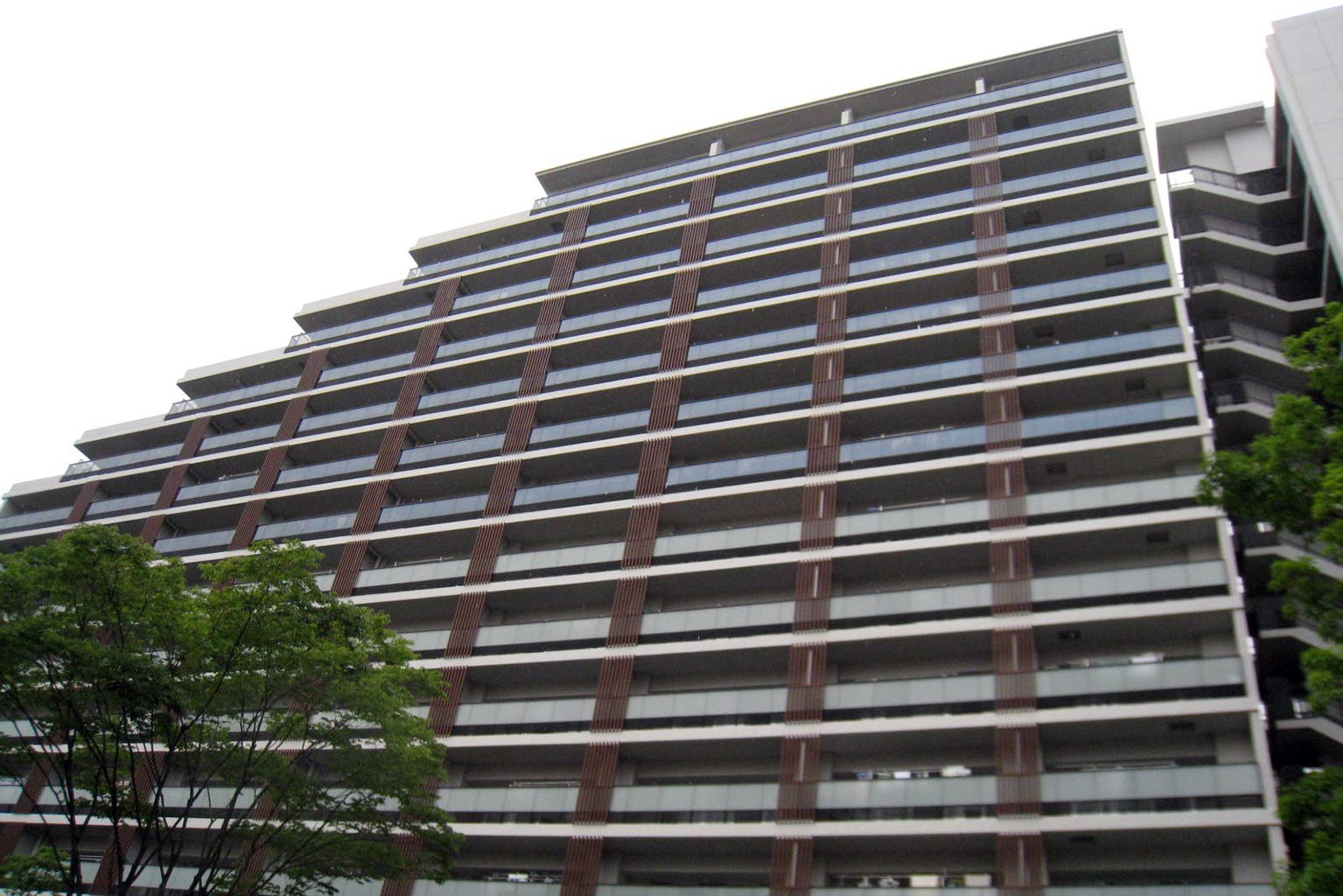 イーストゲートスクエア