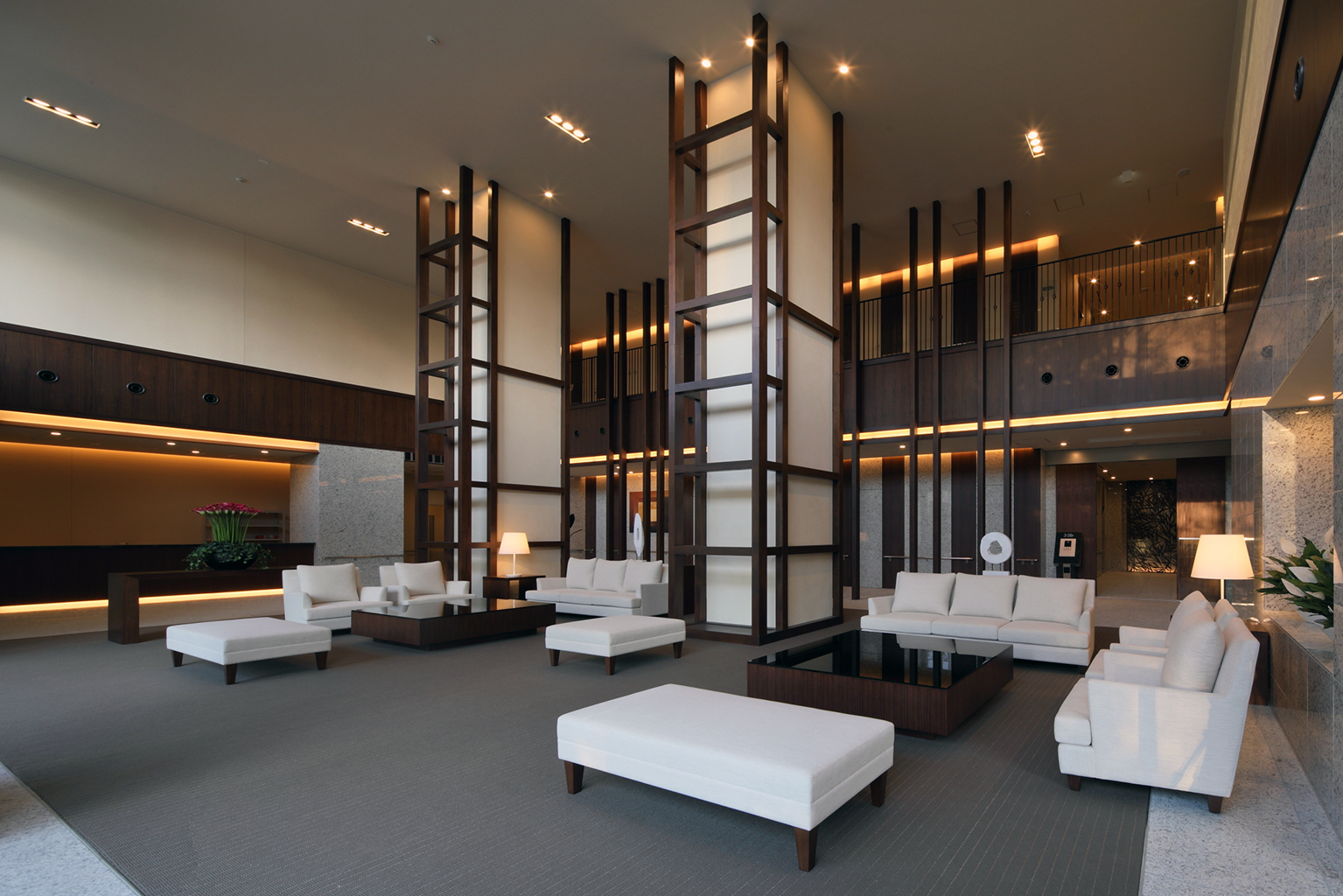 グランドラウンジ