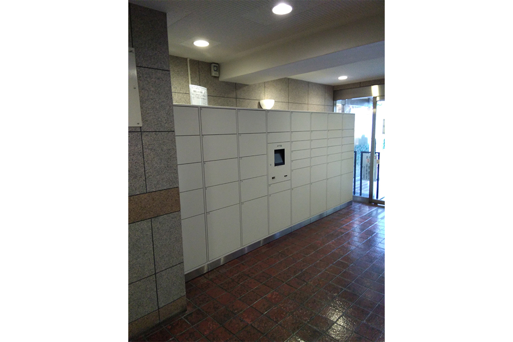 宅配ロッカー