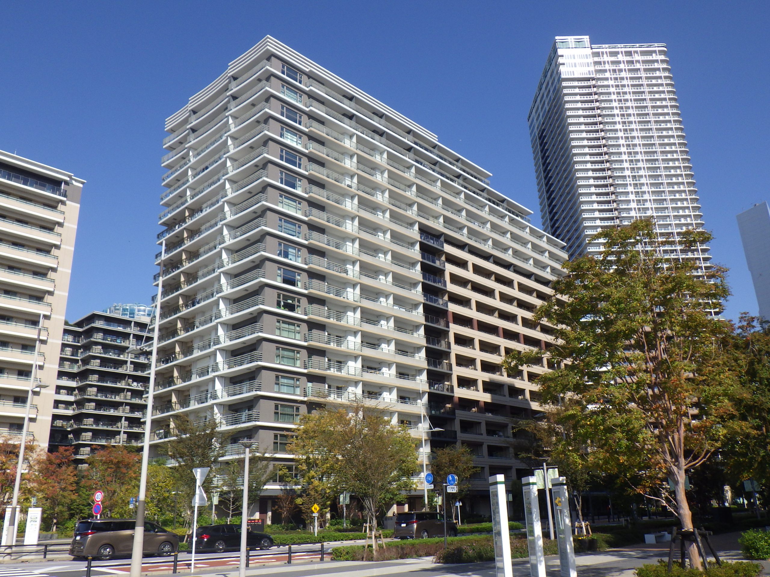 HARUMI FLAG PARK VILLAGE