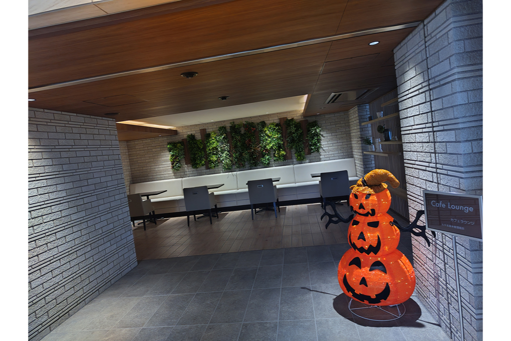 カフェラウンジ